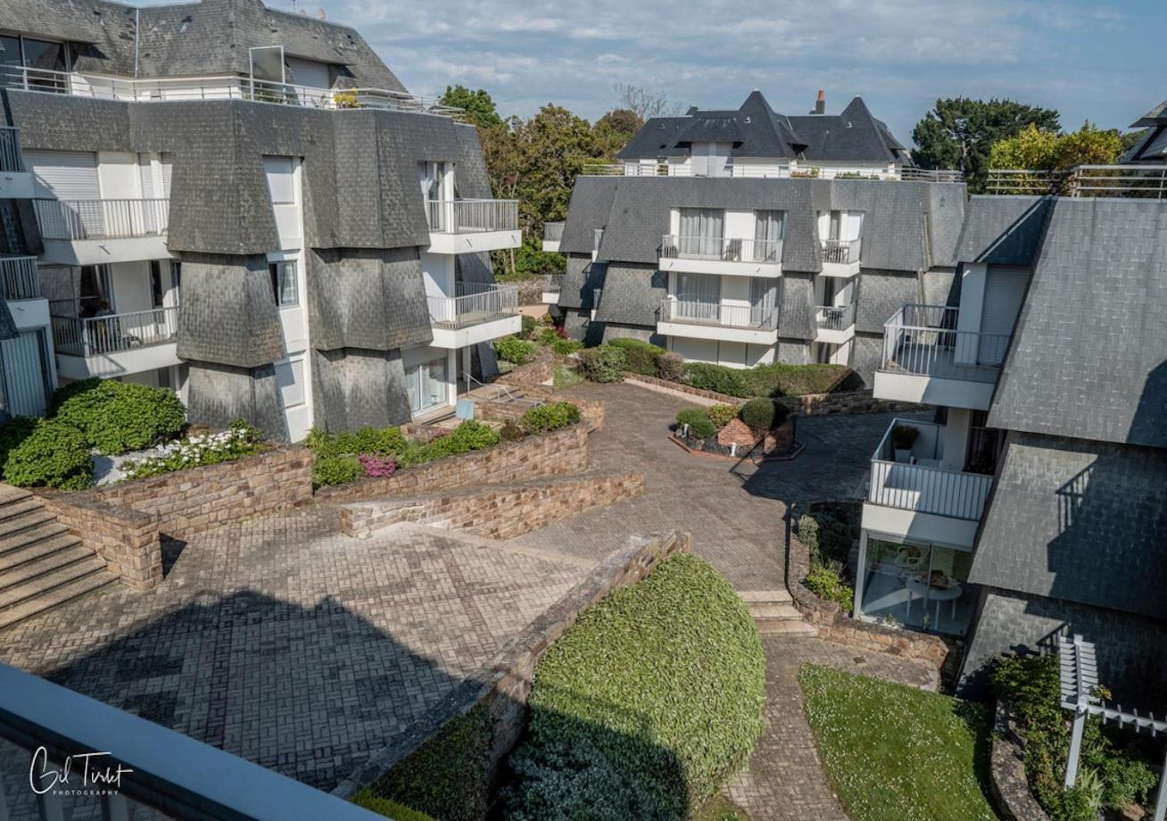 Appartement Pied Dans L'Eau - La Comtesse Сен-Ке-Портриё Экстерьер фото
